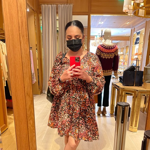 Meet your Posher, Gina - Picture 2 of 4